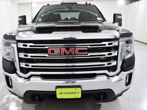 Used 2021 GMC Sierra 2500 SLE w/ SLE Value Package; image 3