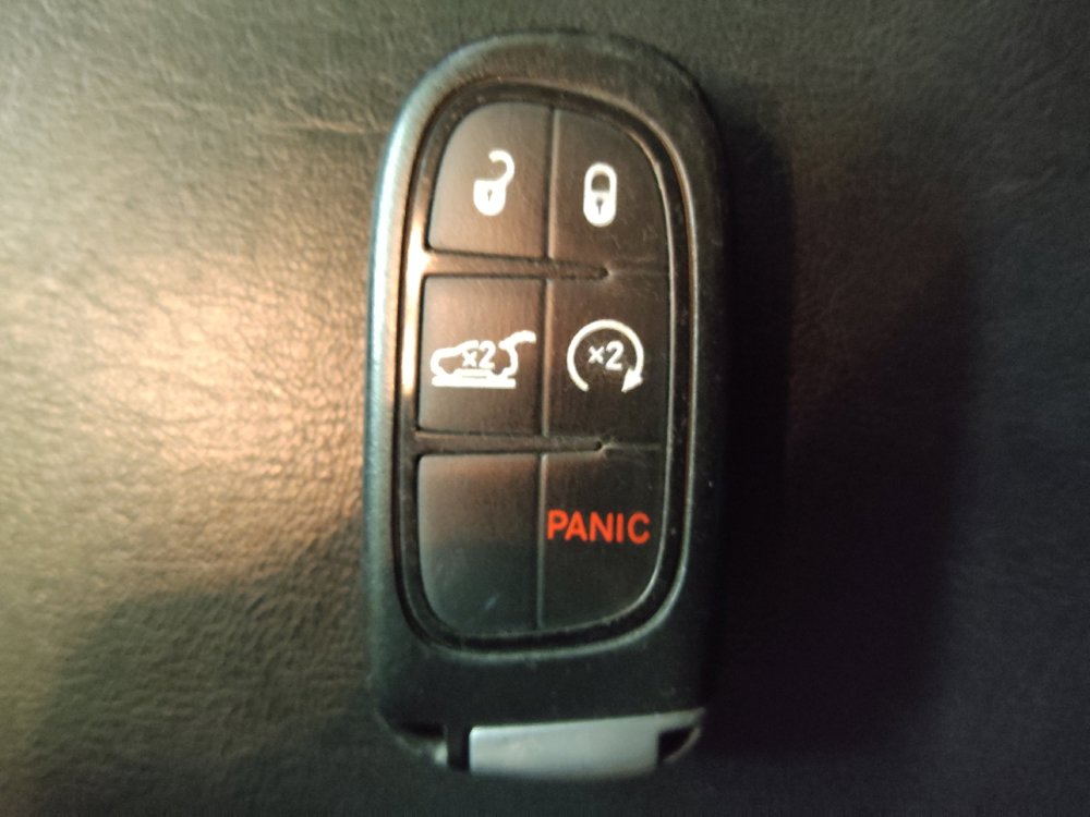 Used 2019 Jeep Cherokee Limited AWD/4WD image 32