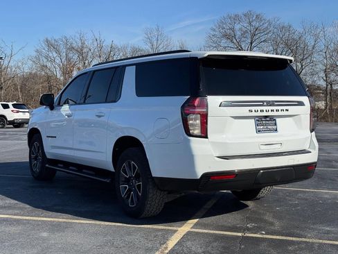 Used 2021 Chevrolet Suburban Z71 w/ Z71 Signature Package image 6
