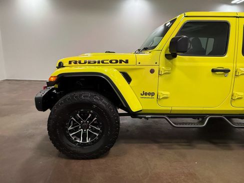 Used 2024 Jeep Wrangler Unlimited Rubicon AWD/4WD image 38
