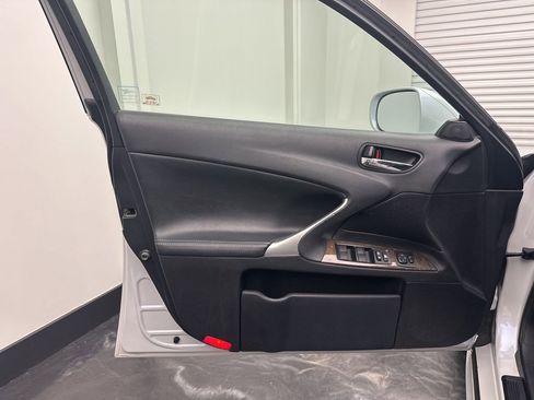 Used 2010 Lexus IS 250 AWD image 16