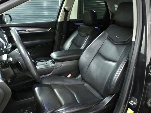 Used 2017 Cadillac XT5 Luxury w/ Driver Awareness Package image 49