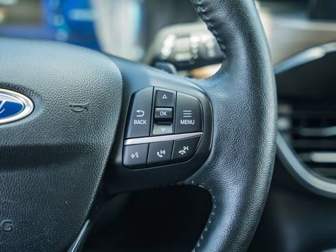 Used 2020 Ford Escape Titanium AWD/4WD image 28
