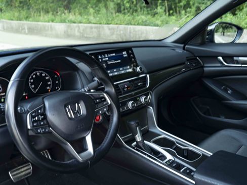 Used 2021 Honda Accord Sport image 16