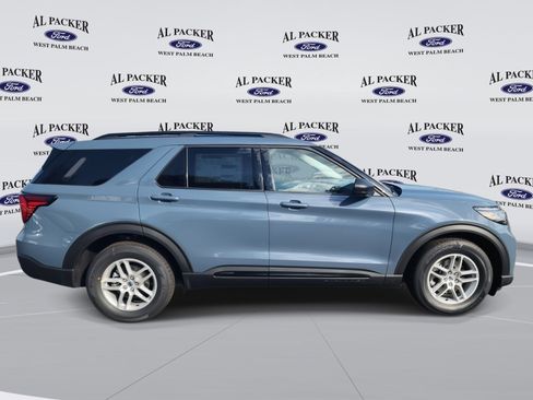 New 2026 Ford Explorer Active w/ Active Comfort Package image 7