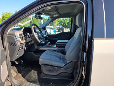 Used 2023 Ford F150 XLT w/ Equipment Group 302A High AWD/4WD image 19