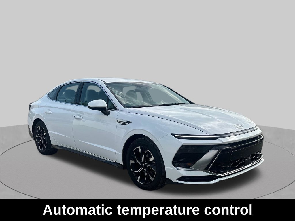 Used 2025 Hyundai Sonata SEL FWD image 8