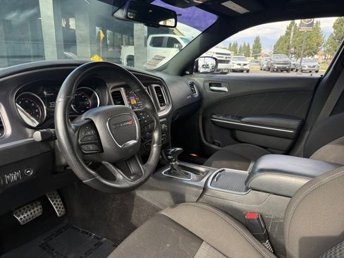 Used 2022 Dodge Charger Scat Pack w/ Driver Convenience Group image 15