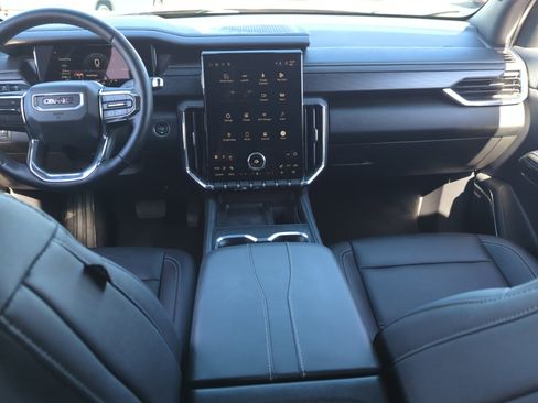 Used 2024 GMC Acadia Elevation image 20