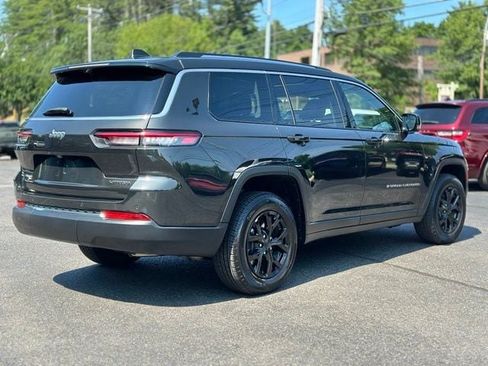 Used 2023 Jeep Grand Cherokee L Limited w/ Luxury Tech Group II AWD/4WD image 5