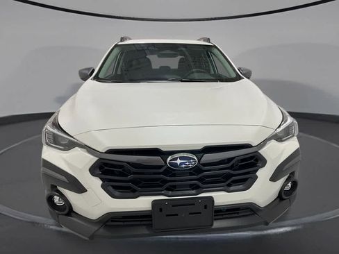Certified 2025 Subaru Crosstrek 2.5i Limited w/ Crosstrek Mirror Package image 8