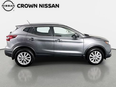 Certified 2022 Nissan Rogue Sport SV image 5