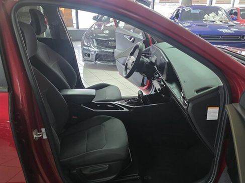 Used 2023 Kia Niro LX image 25
