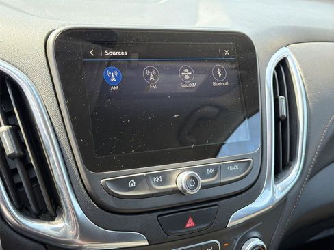 Used 2021 Chevrolet Equinox Premier FWD image 17