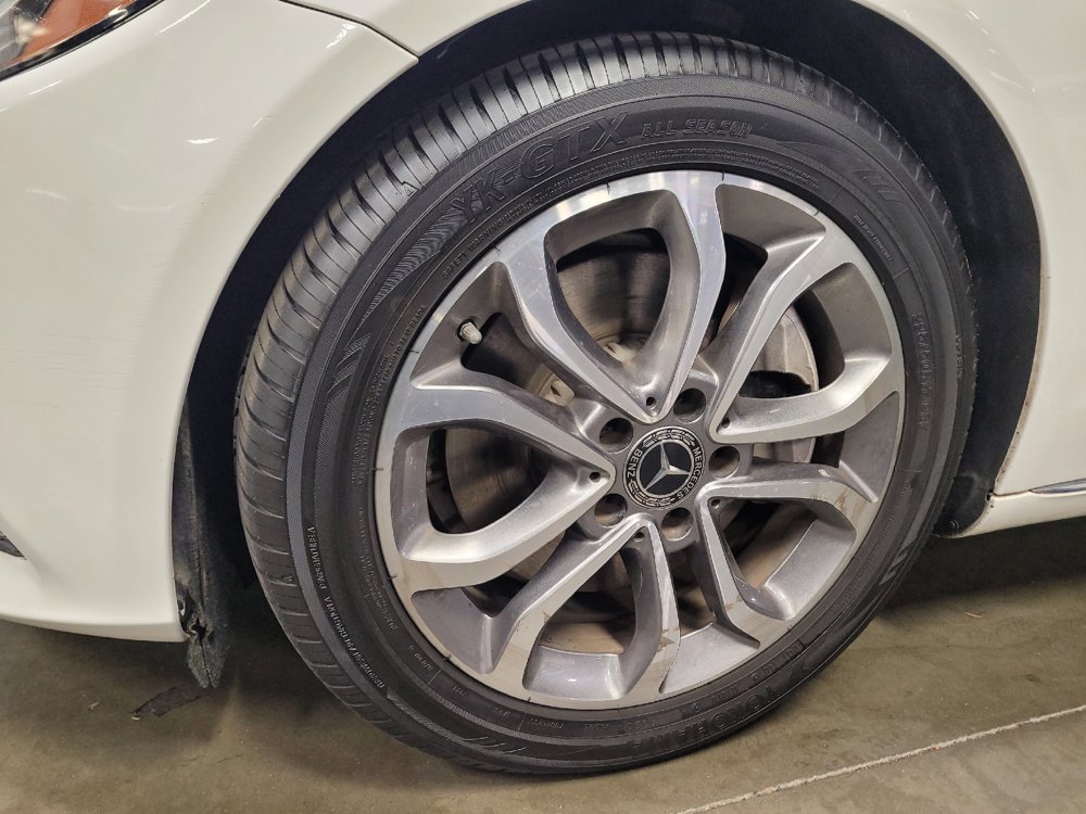 Used 2017 Mercedes-Benz C 300 Sedan image 31
