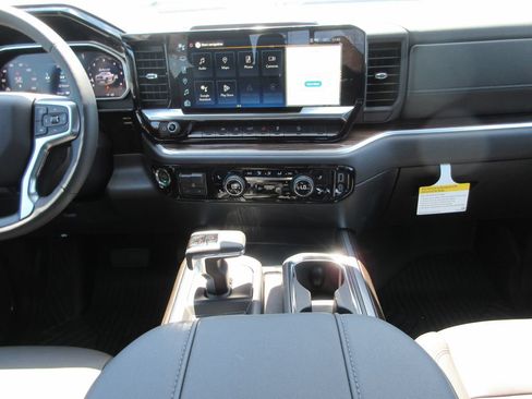 New 2026 Chevrolet Silverado 1500 LT Trail Boss w/ Convenience Package II AWD/4WD image 17