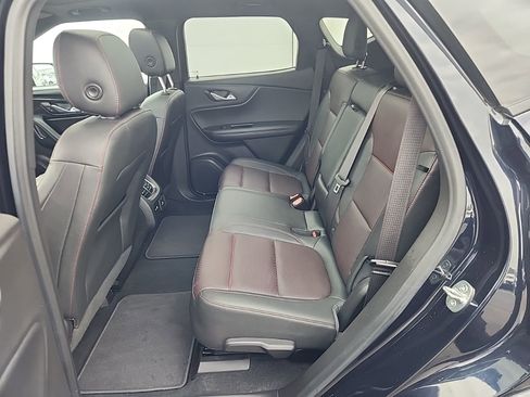 Used 2021 Chevrolet Blazer RS w/ Enhanced Convenience Package image 32