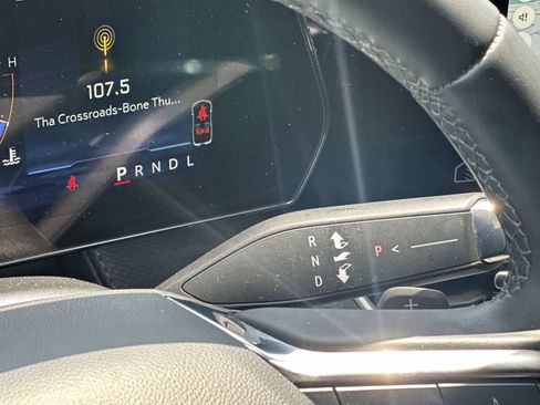 Used 2025 Chevrolet Equinox LT FWD image 30