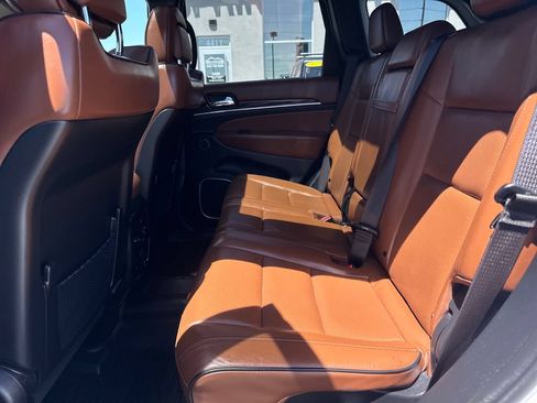 Used 2021 Jeep Grand Cherokee Overland AWD/4WD image 25