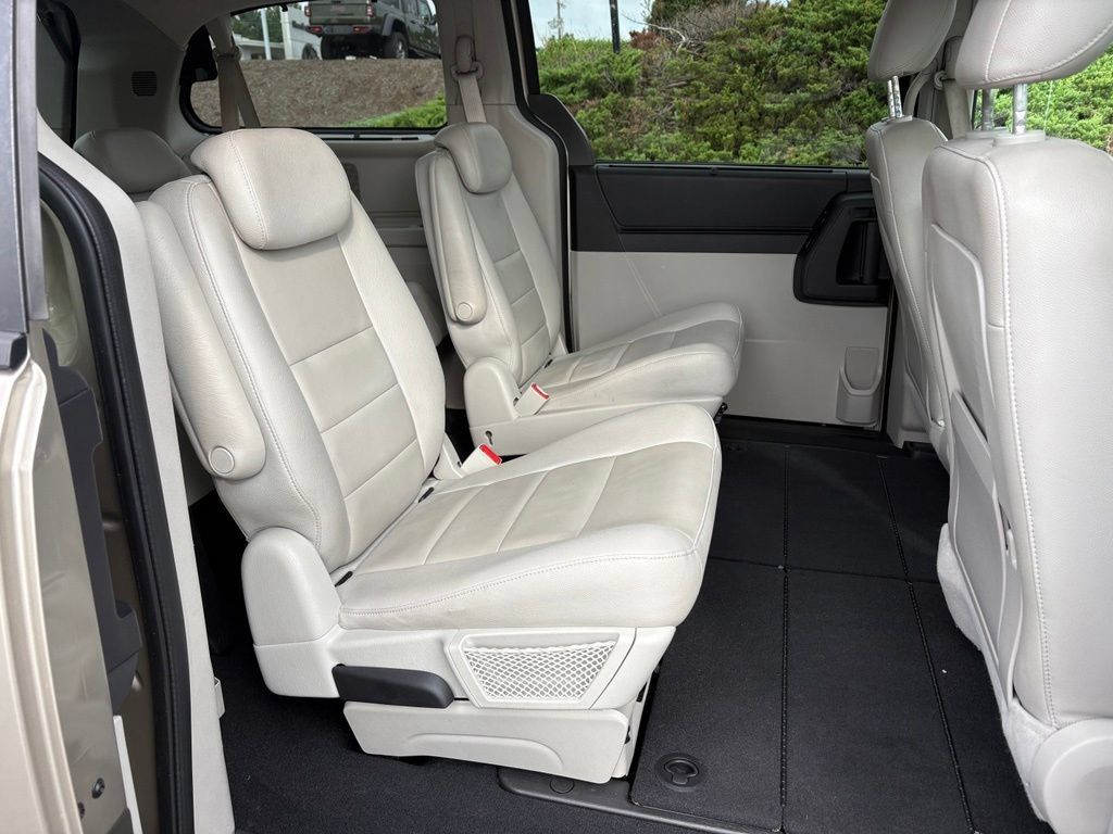 Used 2008 Dodge Grand Caravan SXT FWD image 18