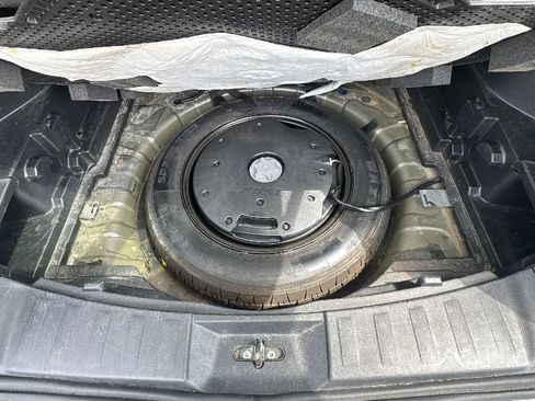Used 2018 Nissan Rogue SL AWD/4WD image 17