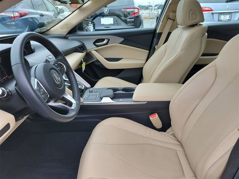 Certified 2025 Acura TLX w/ Technology Package image 15