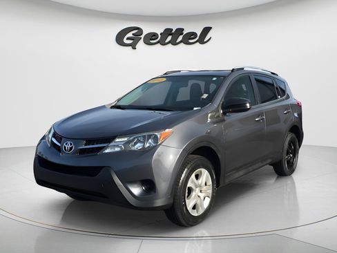 Used 2015 Toyota RAV4 LE FWD image 1