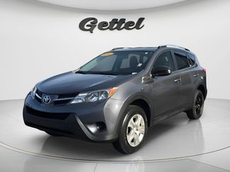 Used 2015 Toyota RAV4 LE FWD video 1