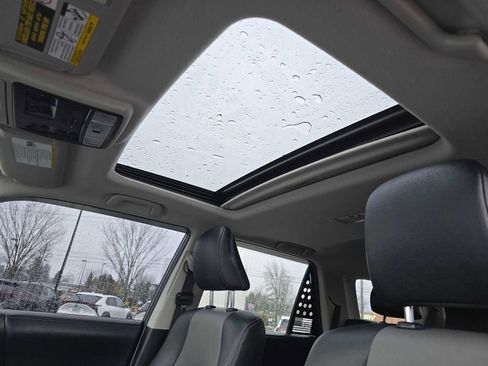 Used 2022 Toyota 4Runner SR5 Premium image 23