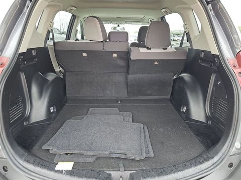 Used 2013 Toyota RAV4 XLE FWD image 21