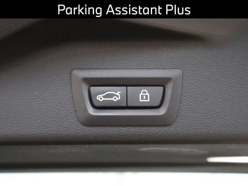Used 2022 BMW X5 xDrive40i AWD/4WD image 19