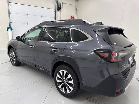 Certified 2023 Subaru Outback Touring AWD/4WD image 4