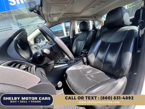 Used 2017 Nissan Sentra SR w/ SR Premium Technology Package FWD image 10