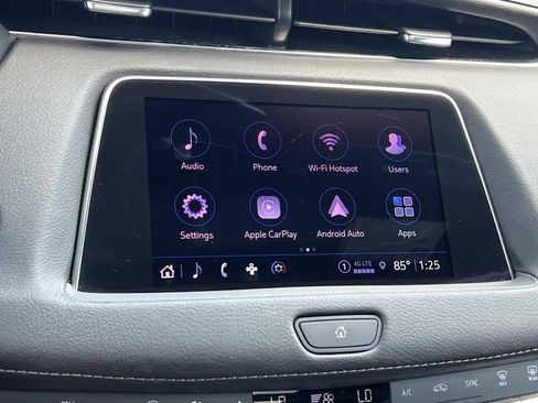 Certified 2023 Cadillac XT4 Premium Luxury w/ Technology Package AWD/4WD image 19