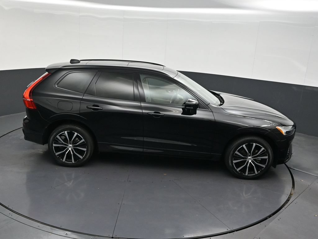 Certified 2024 Volvo XC60 B5 Plus w/ Protection Package Premier AWD/4WD image 22