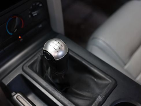 Used 2006 Ford Mustang GT Premium RWD image 42