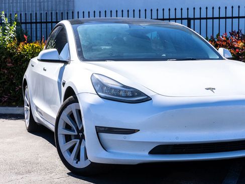 Used 2022 Tesla Model 3 Long Range image 14