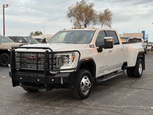Used 2021 GMC Sierra 3500 Denali w/ Denali Ultimate Package AWD/4WD image 3