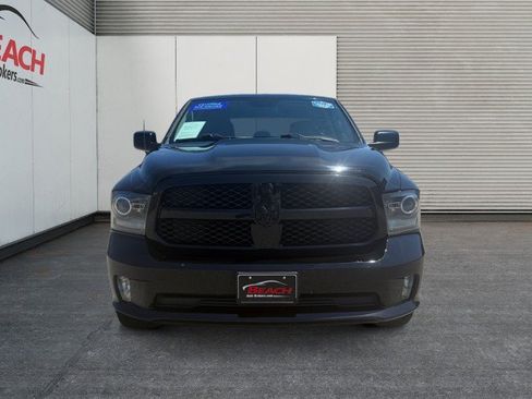 Used 2014 RAM 1500 Express w/ Black Ram 1500 Express Group AWD/4WD image 9