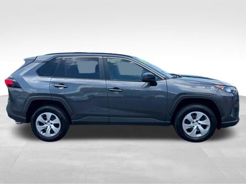 Used 2021 Toyota RAV4 LE AWD/4WD image 8