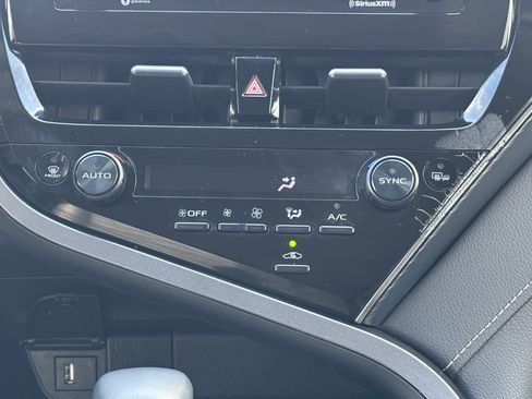 Used 2024 Toyota Camry SE FWD image 24