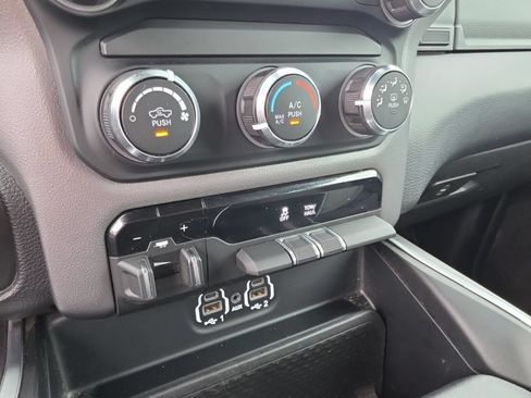Used 2024 RAM 2500 Big Horn AWD/4WD image 22