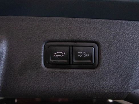 Used 2025 Kia Carnival SX Prestige image 27