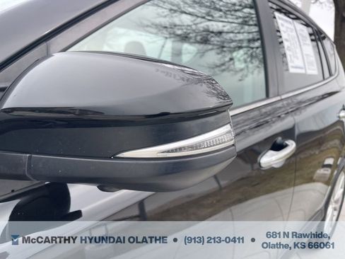 Used 2018 Toyota RAV4 Limited w/ Advanced Technology Package image 10