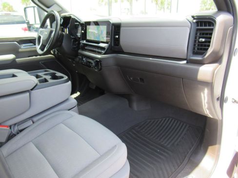 Used 2025 Chevrolet Silverado 2500 LT w/ All Star Edition AWD/4WD image 10