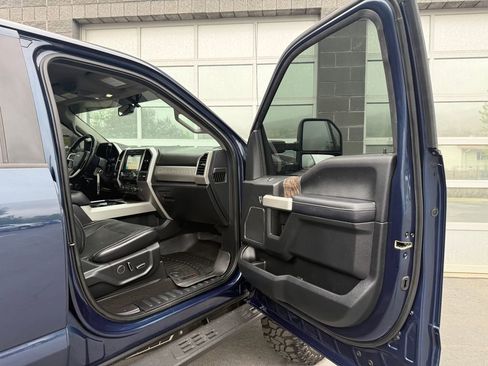 Used 2019 Ford F250 Lariat w/ Lariat Value Package AWD/4WD image 19