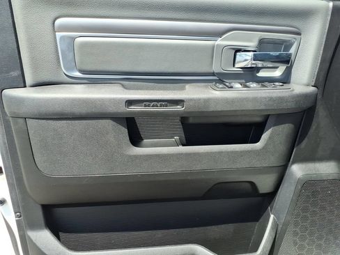 Used 2022 RAM 1500 Classic SLT AWD/4WD image 22