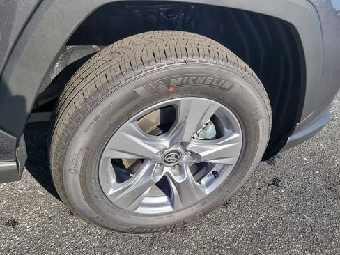 Used 2025 Toyota RAV4 XLE image 10