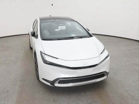 New 2026 Toyota Prius Plug-In Hybrid image 32