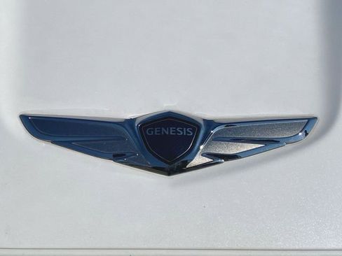 Used 2022 Genesis GV70 3.5T Sport w/ Sport Prestige Package AWD/4WD image 31
